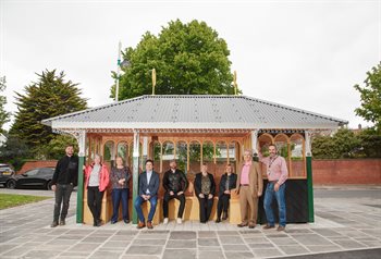 Picture of everyone involved outside new Penarth Shelter