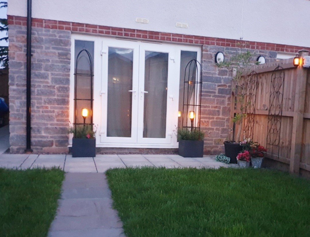 18 Cae Newydd - Rear garden 2