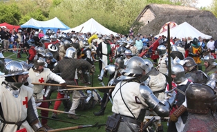 Re-enactors in medieval battle