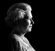 Queen-Elizabeth-II250x234