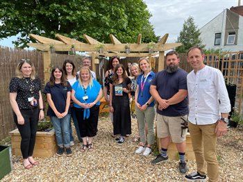 Flying Start Wellbeing Garden - The team who worked on the Community Garden